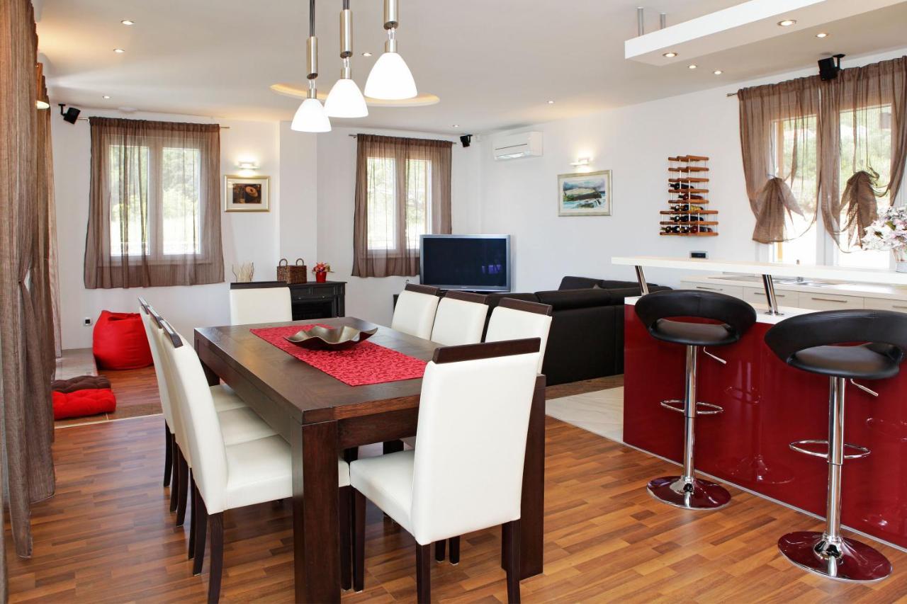 Villa Nera Bol Bagian luar foto